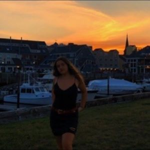 Meet your Posher, Alysia